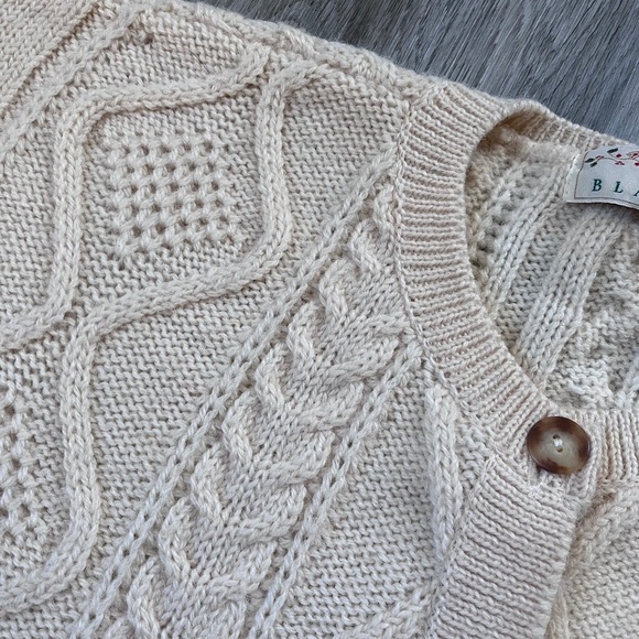 Blarney Woolen Mills Pure New Wool Knit Cream Sweater Cardigan, Size Medium - Picture 3 of 11